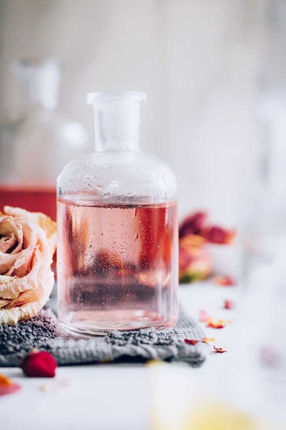 The Transformative Powers of Rose Water in Your Beauty Routine